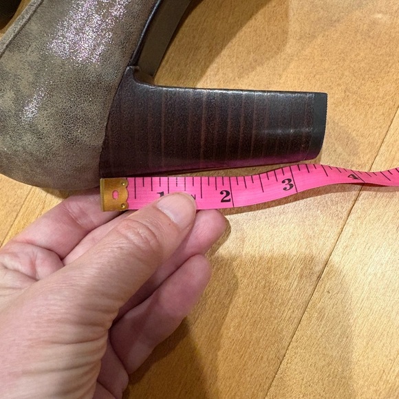 Sofft Natara Mary Jane heel pumps shoes 7.5 metallic taupe suede - Picture 8 of 9